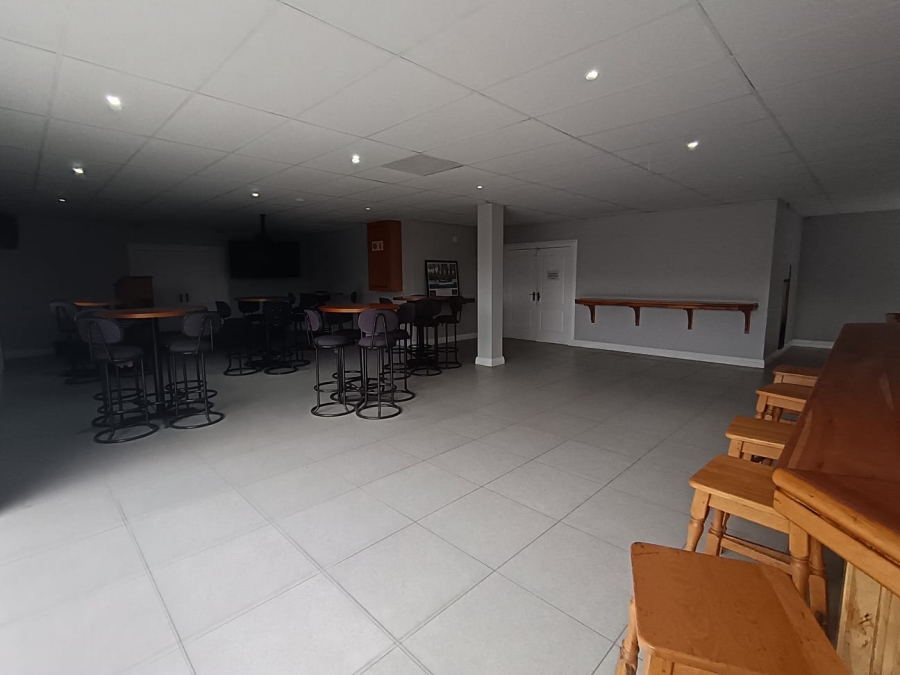 To Let Commercial Property for Rent in Lorraine Eastern Cape